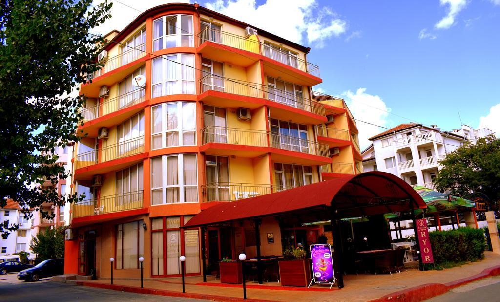 Ryor Hotel サニービーチ エクステリア 写真